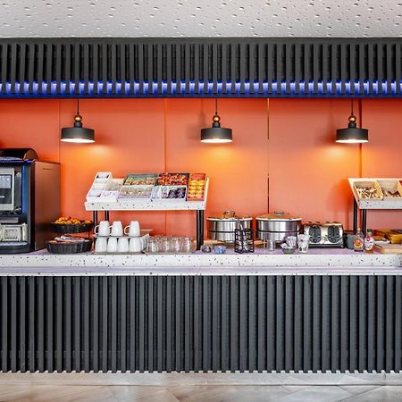 Les Noes-pres-Troyes Hotel Akena Troyes - La Chapelle St-Luc מראה חיצוני תמונה