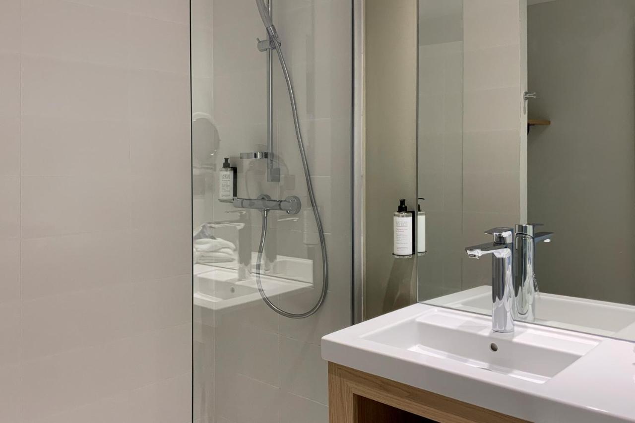 Les Noes-pres-Troyes Hotel Akena Troyes - La Chapelle St-Luc מראה חיצוני תמונה